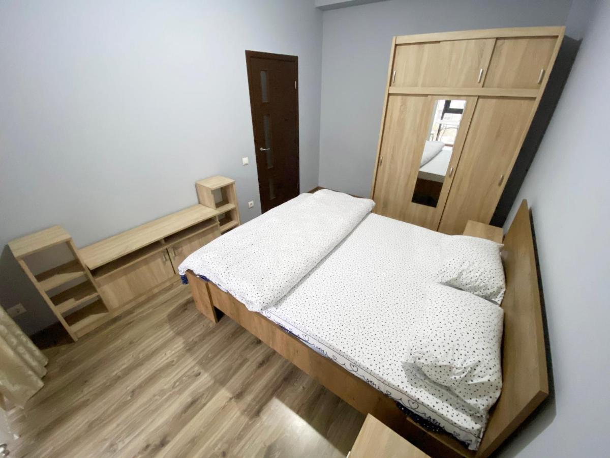 Sky House Central Apartment Chisinau Bagian luar foto