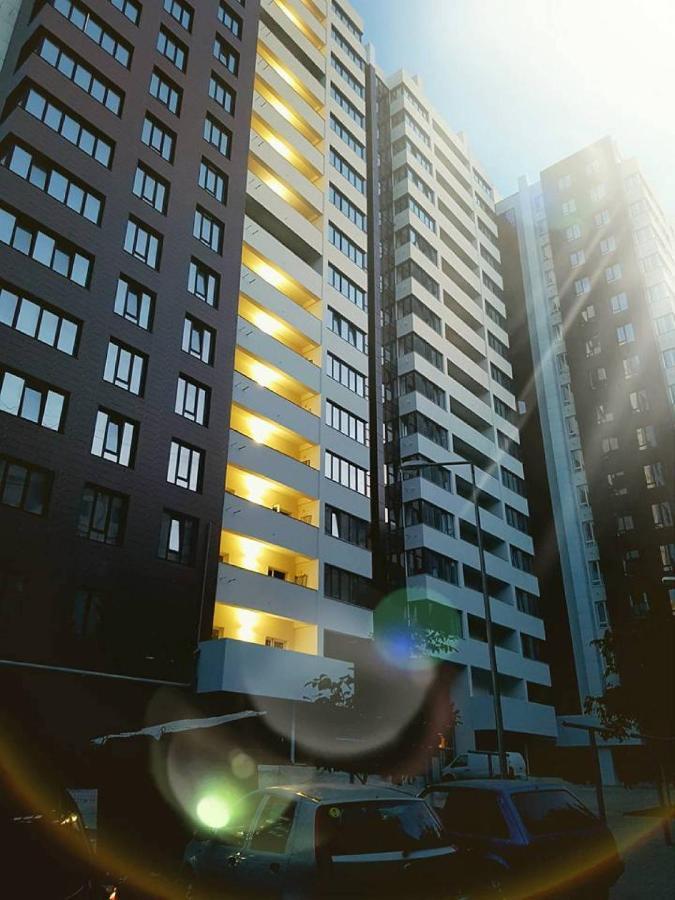 Sky House Central Apartment Chisinau Bagian luar foto